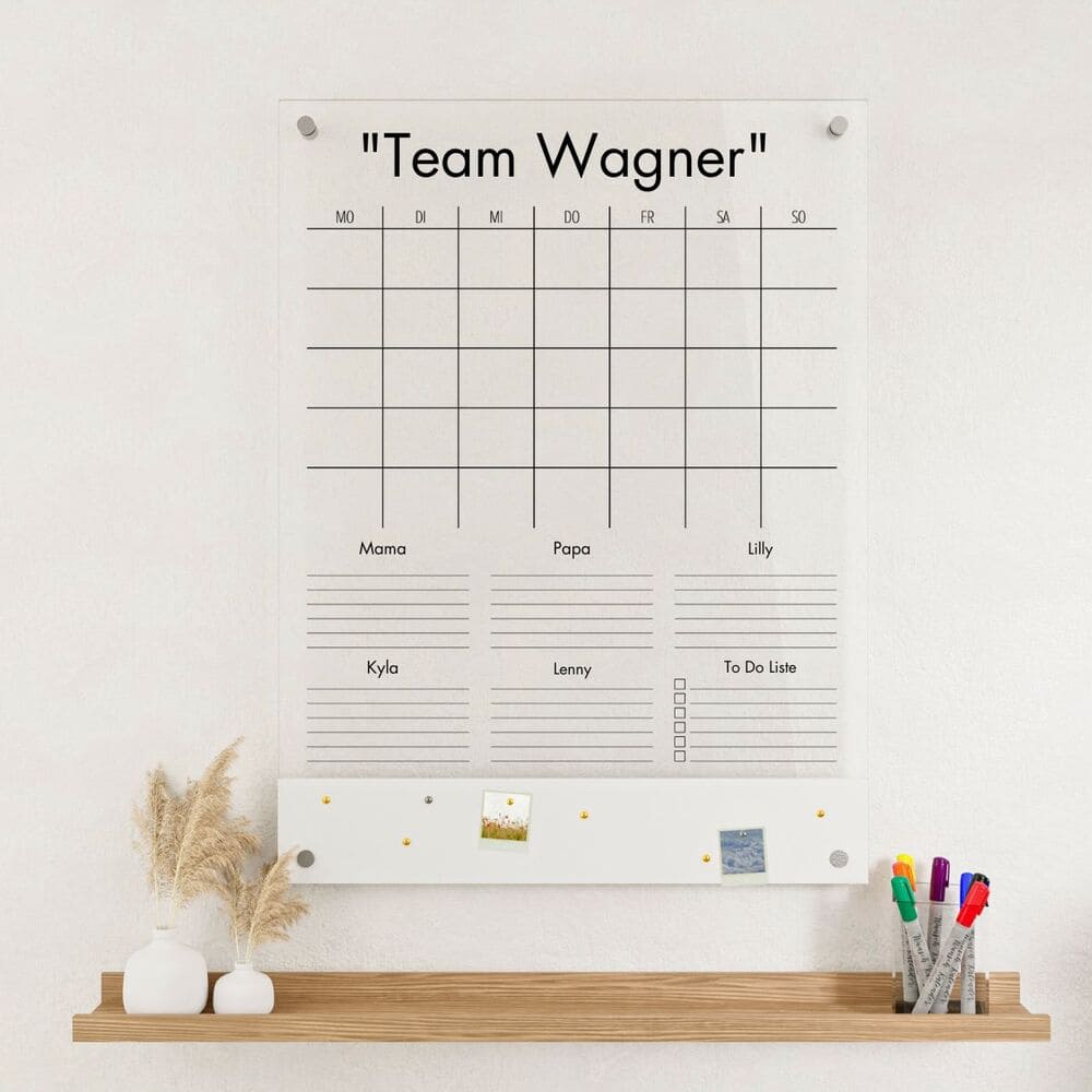 Hochkant Familienplaner für 5 Personen mit Magnetboard