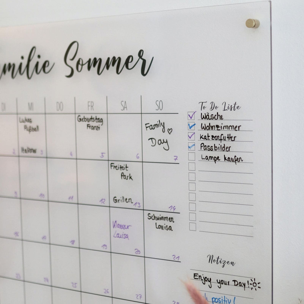 Personalisierter Wandkalender aus Acrylglas mit To-Do Liste und Notizfeld