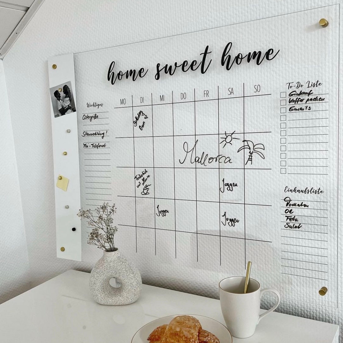 Monatsplaner mit Magnetboard