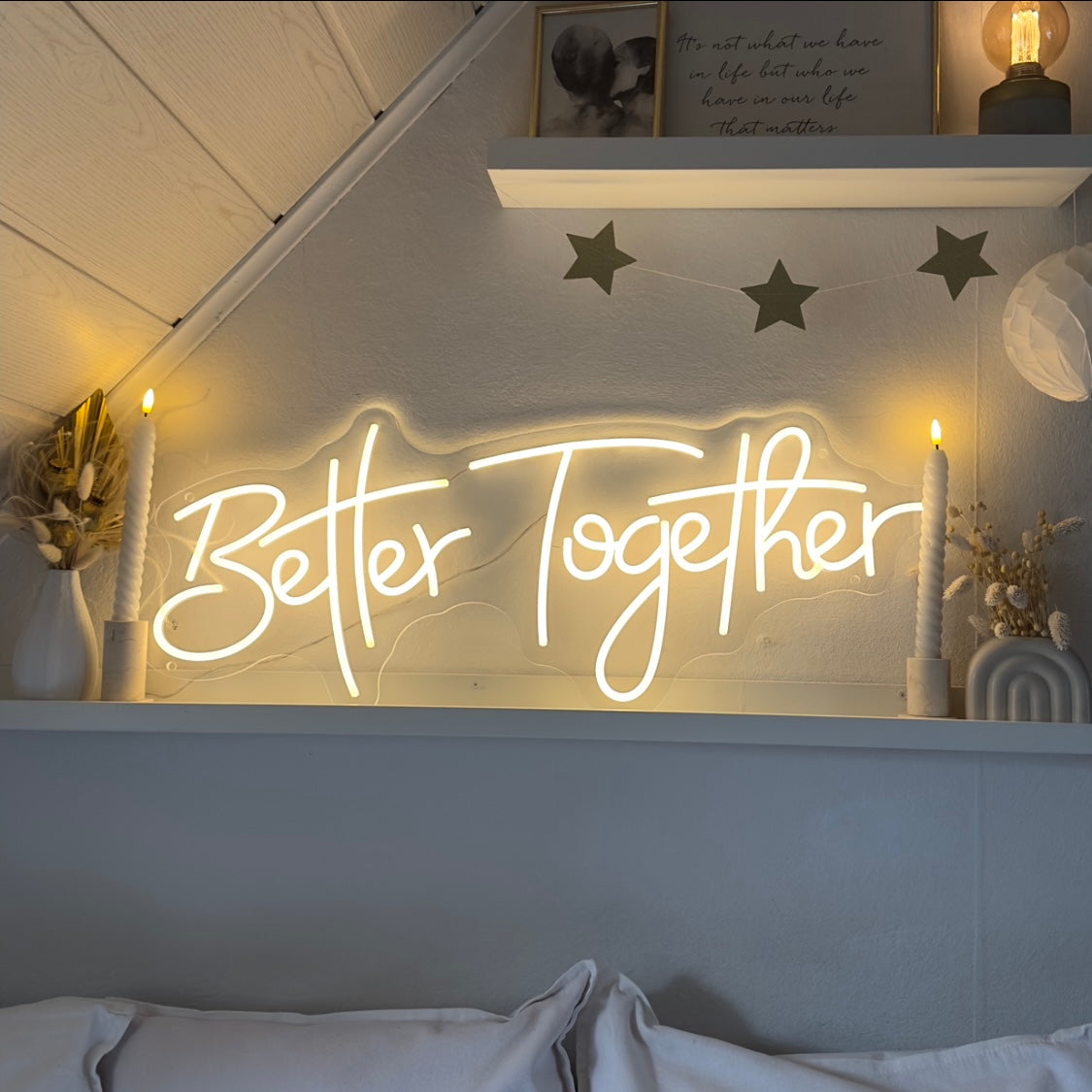"Better Together" - LED Schriftzug
